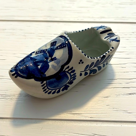 Delft Porcelain Windmill Boot - Picture 3 of 12